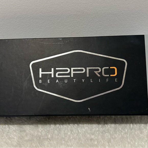 H2PRO FLAT IRON BLACK DIAMOND - Professional Iron - Picture 1 of 8